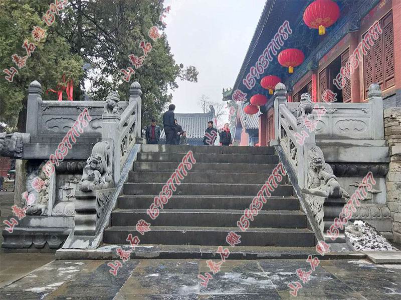 石欄桿