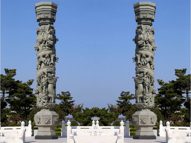 石龍柱